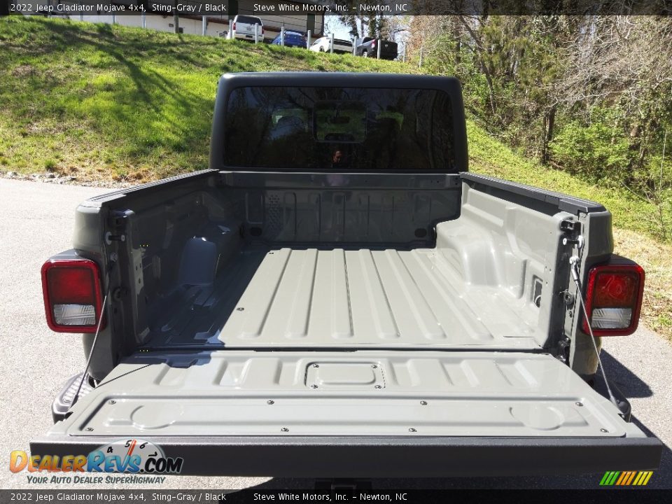 2022 Jeep Gladiator Mojave 4x4 Sting-Gray / Black Photo #8