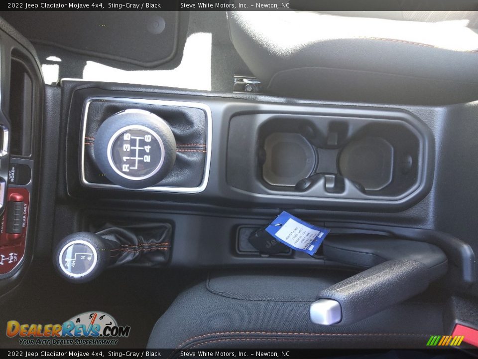 2022 Jeep Gladiator Mojave 4x4 Shifter Photo #24