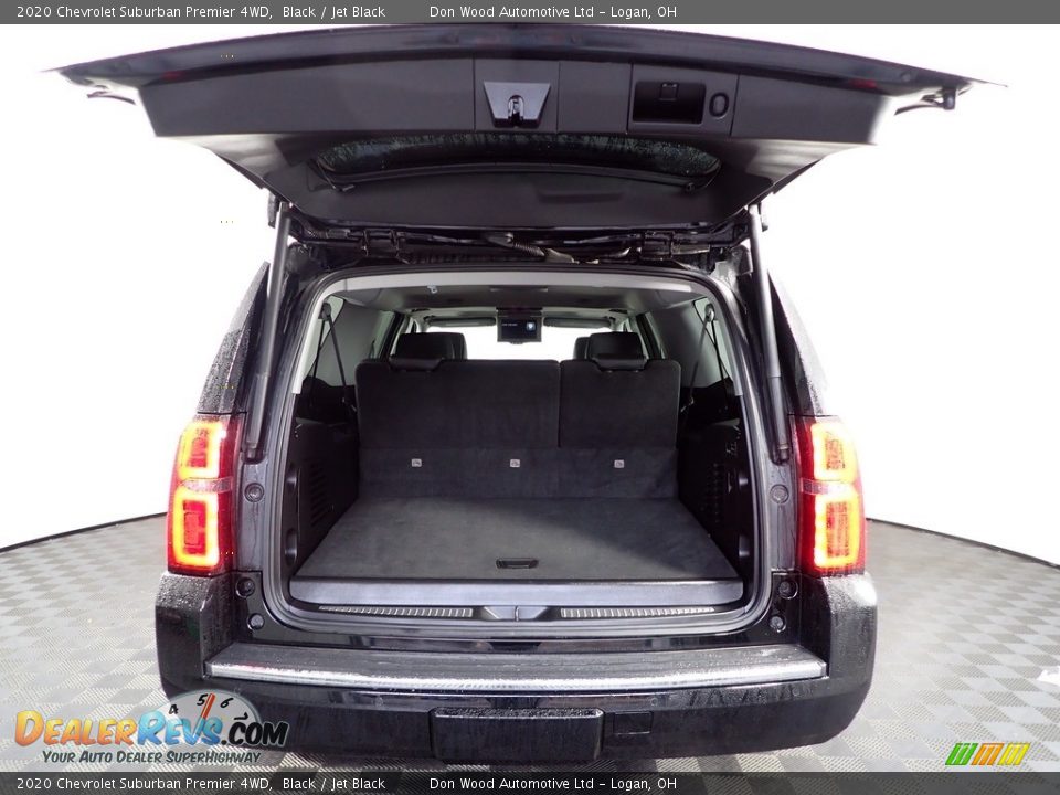 2020 Chevrolet Suburban Premier 4WD Black / Jet Black Photo #16