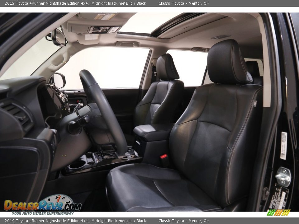 2019 Toyota 4Runner Nightshade Edition 4x4 Midnight Black metallic / Black Photo #5