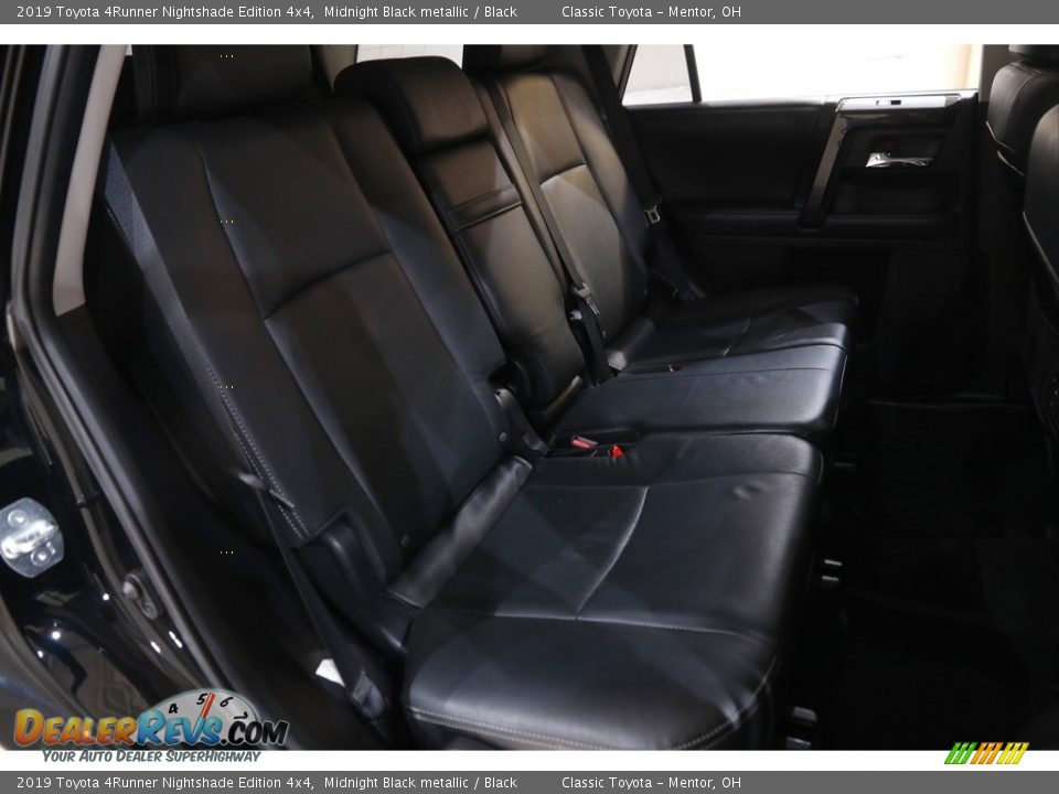 2019 Toyota 4Runner Nightshade Edition 4x4 Midnight Black metallic / Black Photo #17