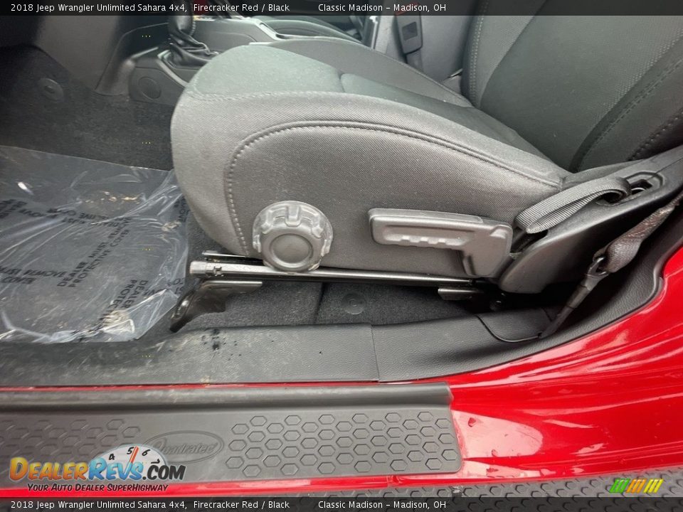 2018 Jeep Wrangler Unlimited Sahara 4x4 Firecracker Red / Black Photo #7