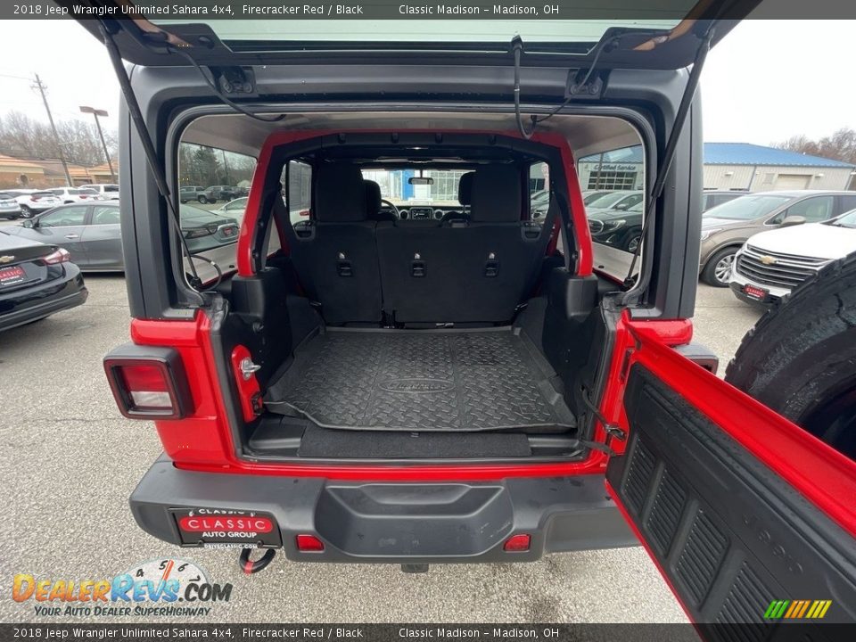 2018 Jeep Wrangler Unlimited Sahara 4x4 Firecracker Red / Black Photo #17
