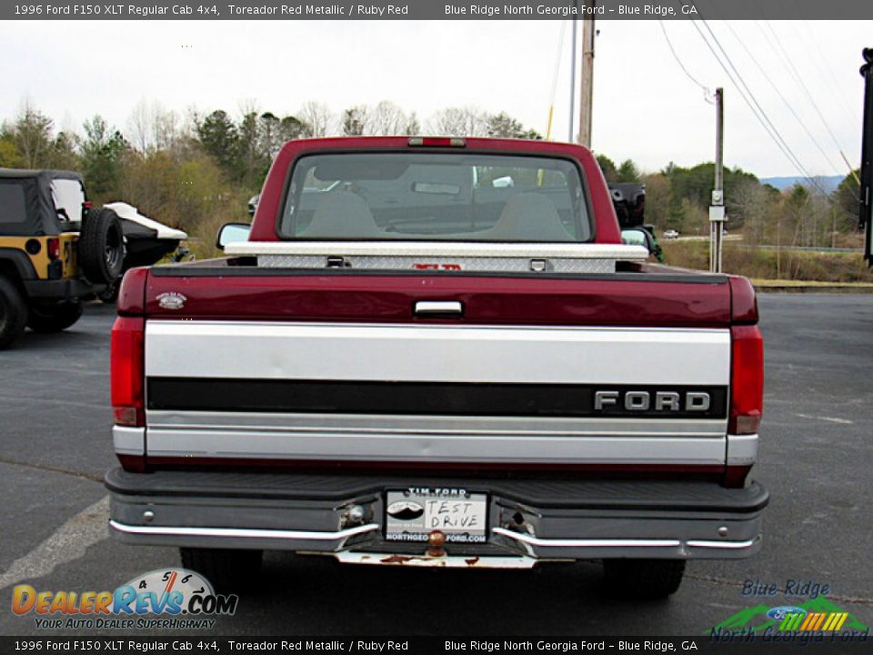 1996 Ford F150 XLT Regular Cab 4x4 Toreador Red Metallic / Ruby Red Photo #4