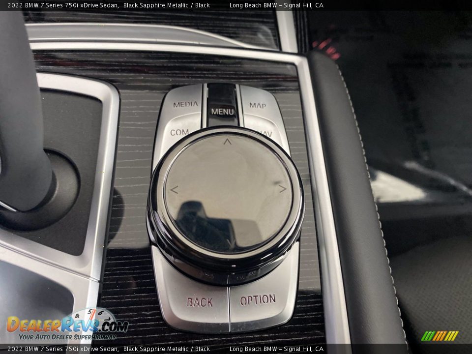 Controls of 2022 BMW 7 Series 750i xDrive Sedan Photo #24