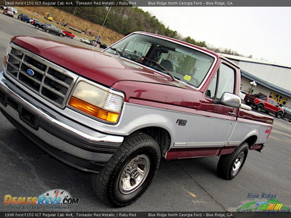 1996 Ford F150 XLT Regular Cab 4x4 Toreador Red Metallic / Ruby Red Photo #17