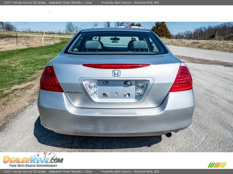 2007 Honda Accord SE Sedan Alabaster Silver Metallic / Gray Photo #5