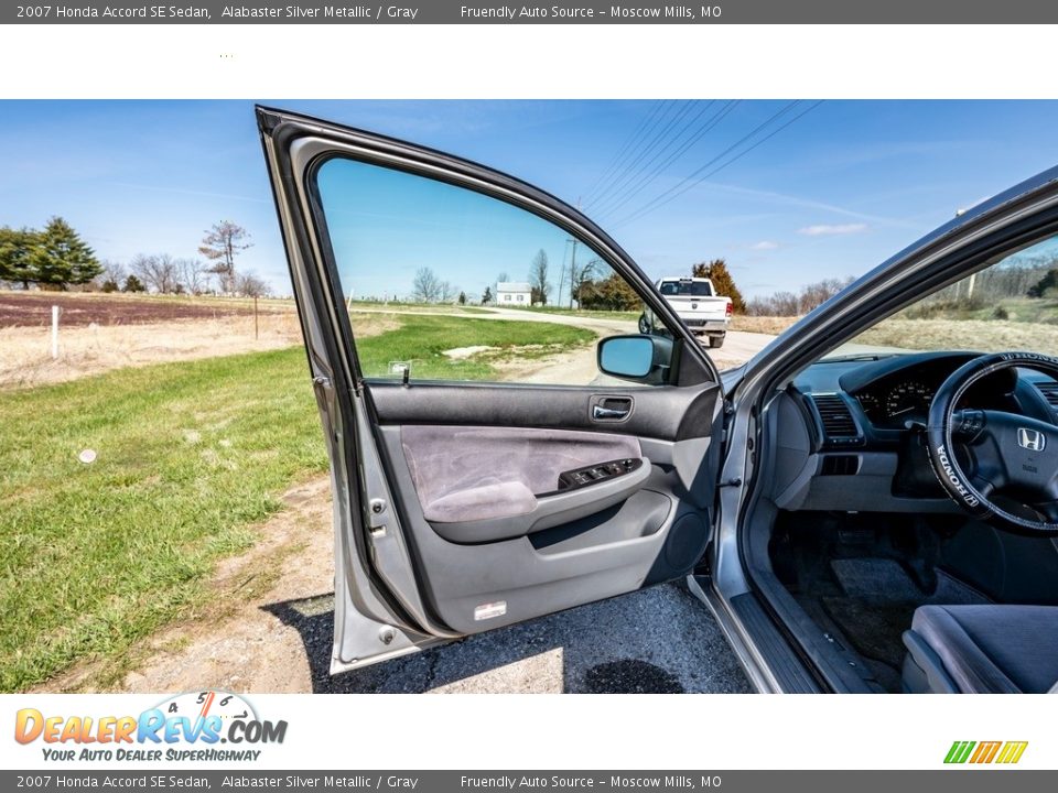 2007 Honda Accord SE Sedan Alabaster Silver Metallic / Gray Photo #20