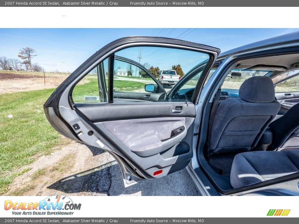 2007 Honda Accord SE Sedan Alabaster Silver Metallic / Gray Photo #21