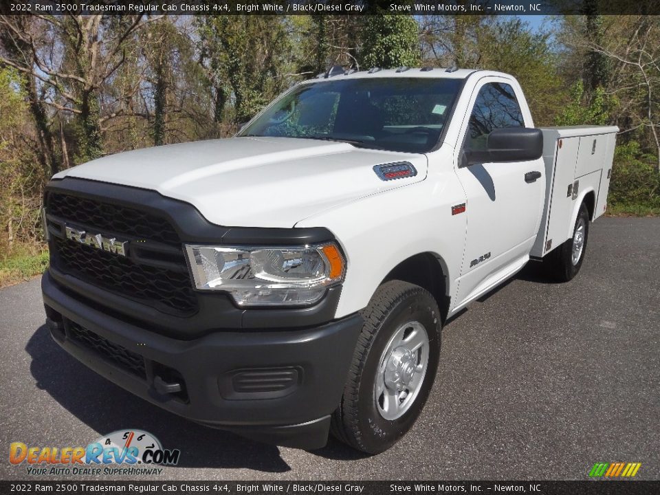 2022 Ram 2500 Tradesman Regular Cab Chassis 4x4 Bright White / Black/Diesel Gray Photo #2