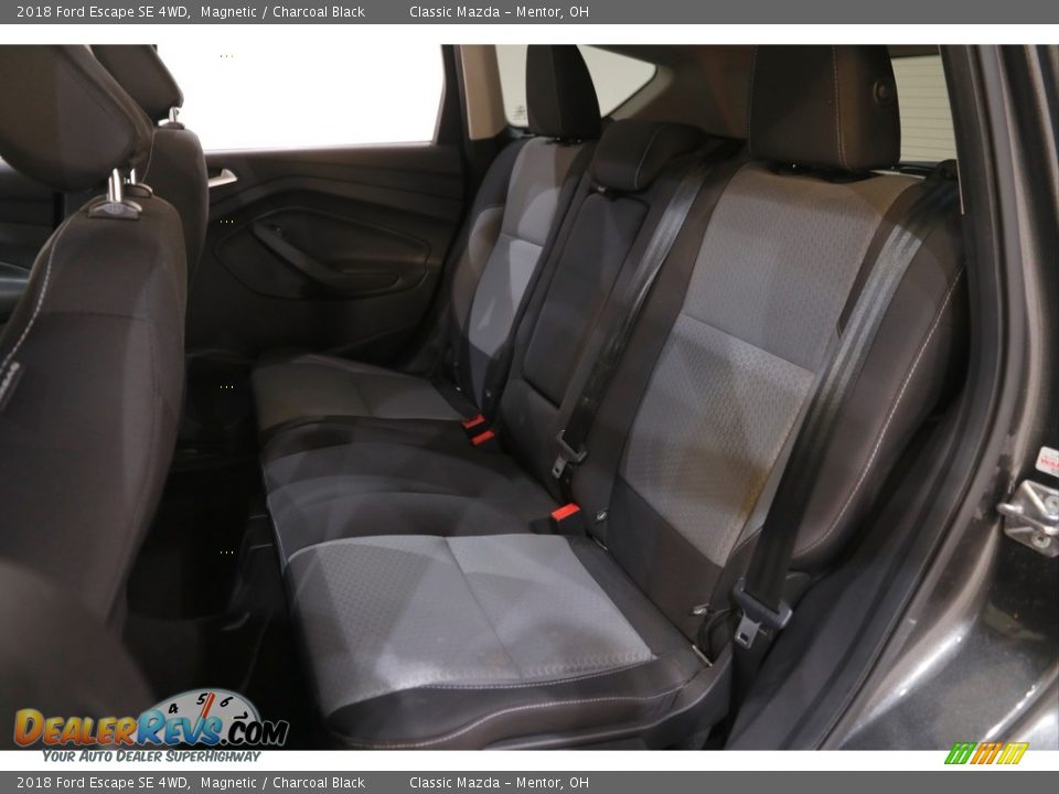 2018 Ford Escape SE 4WD Magnetic / Charcoal Black Photo #17