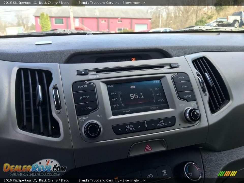 Controls of 2016 Kia Sportage LX Photo #20