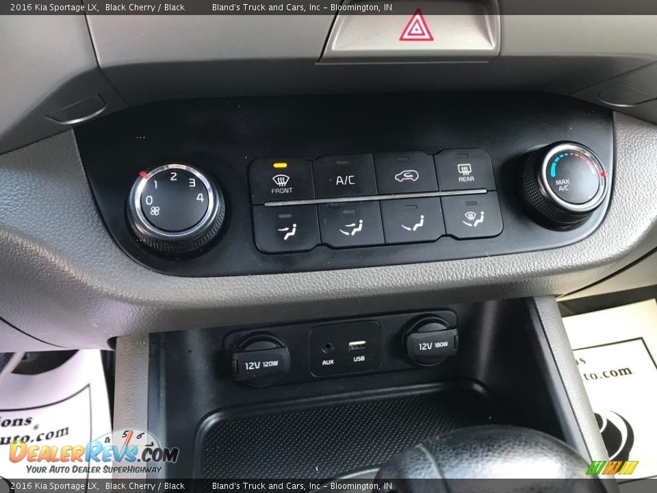 Controls of 2016 Kia Sportage LX Photo #22