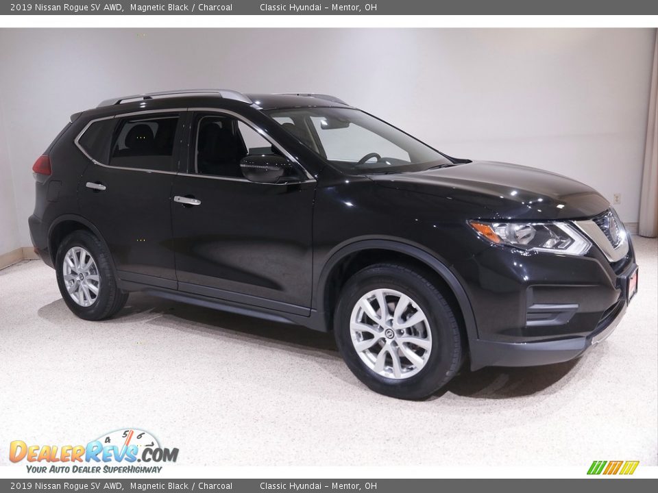2019 Nissan Rogue SV AWD Magnetic Black / Charcoal Photo #1