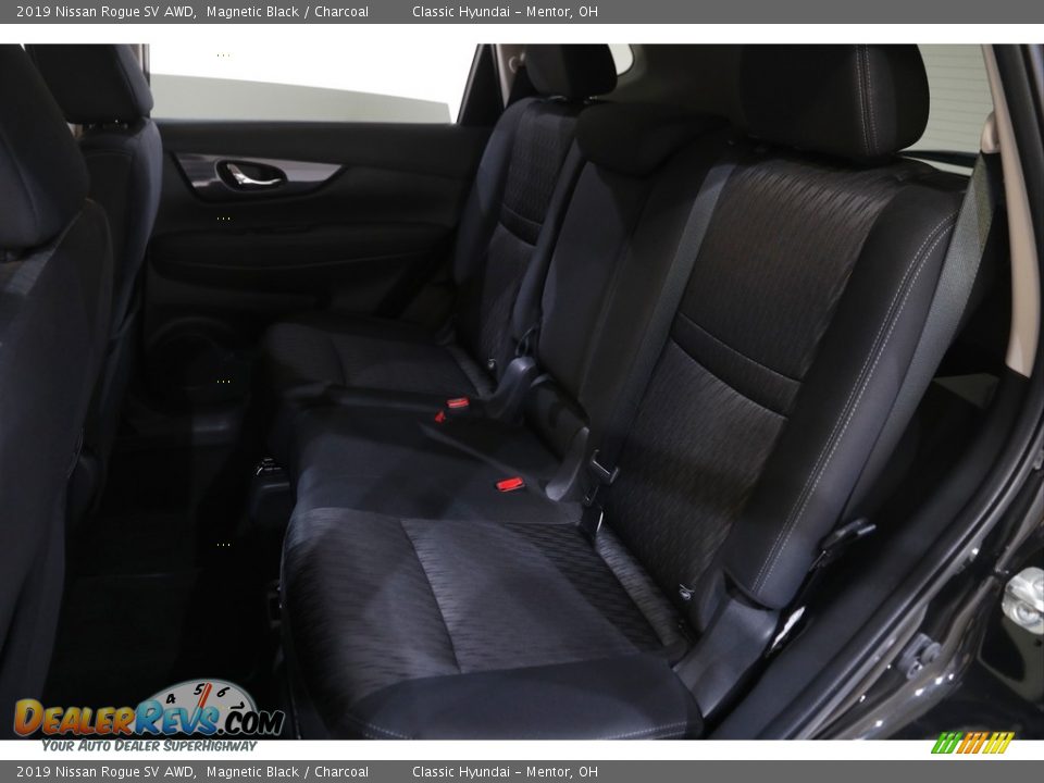 2019 Nissan Rogue SV AWD Magnetic Black / Charcoal Photo #17