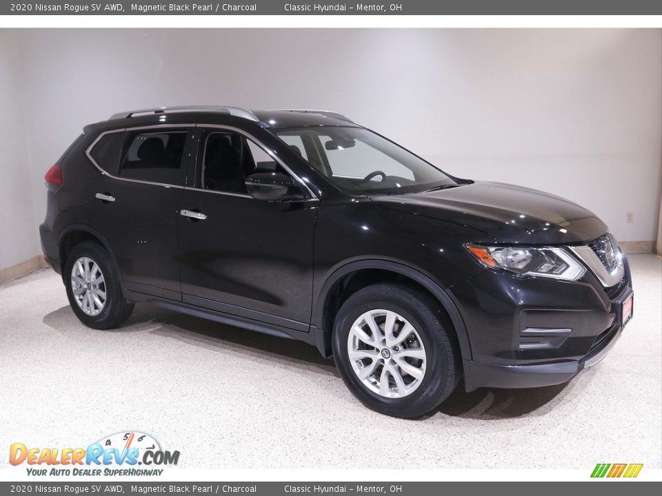 2020 Nissan Rogue SV AWD Magnetic Black Pearl / Charcoal Photo #1
