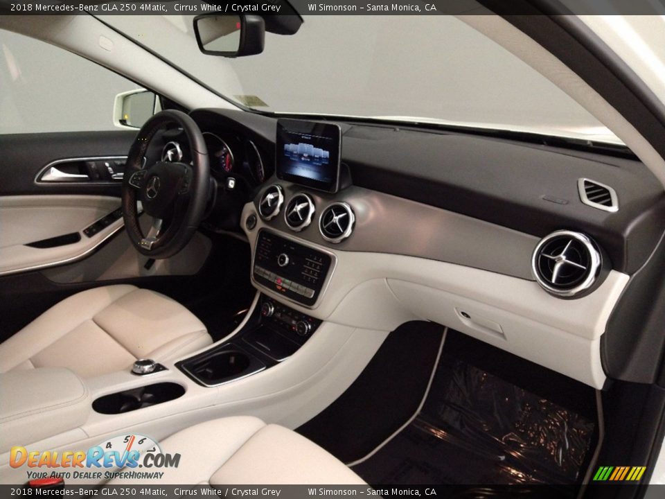 2018 Mercedes-Benz GLA 250 4Matic Cirrus White / Crystal Grey Photo #32