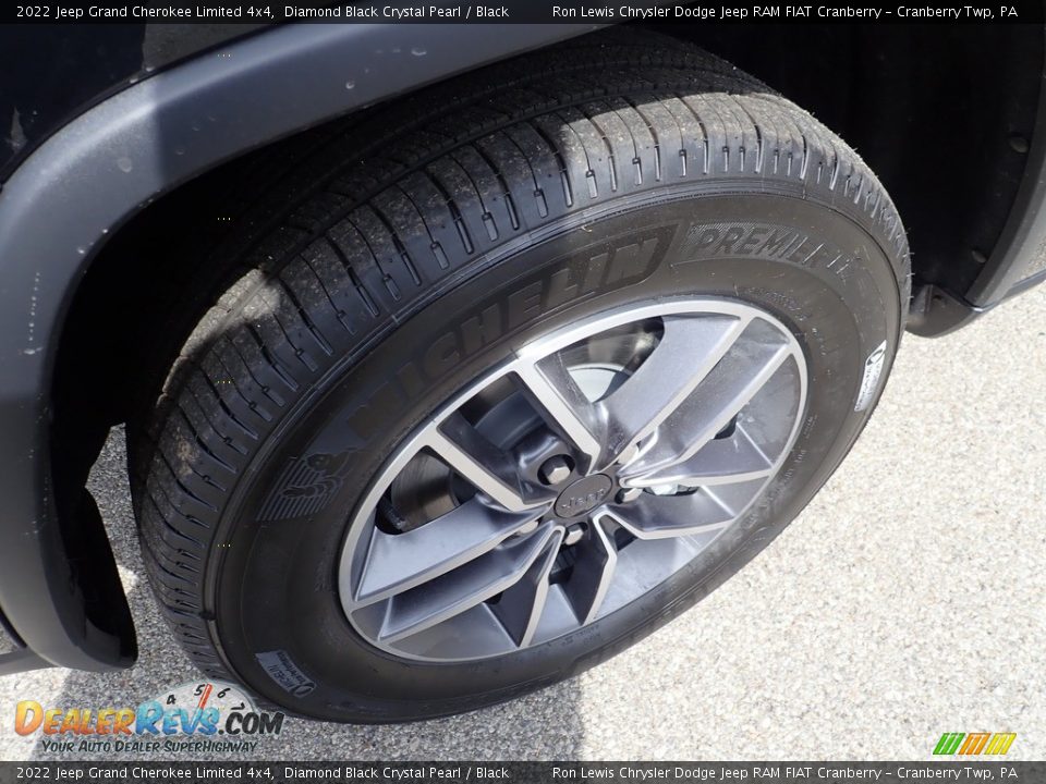 2022 Jeep Grand Cherokee Limited 4x4 Diamond Black Crystal Pearl / Black Photo #10