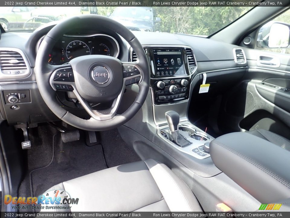 2022 Jeep Grand Cherokee Limited 4x4 Diamond Black Crystal Pearl / Black Photo #13