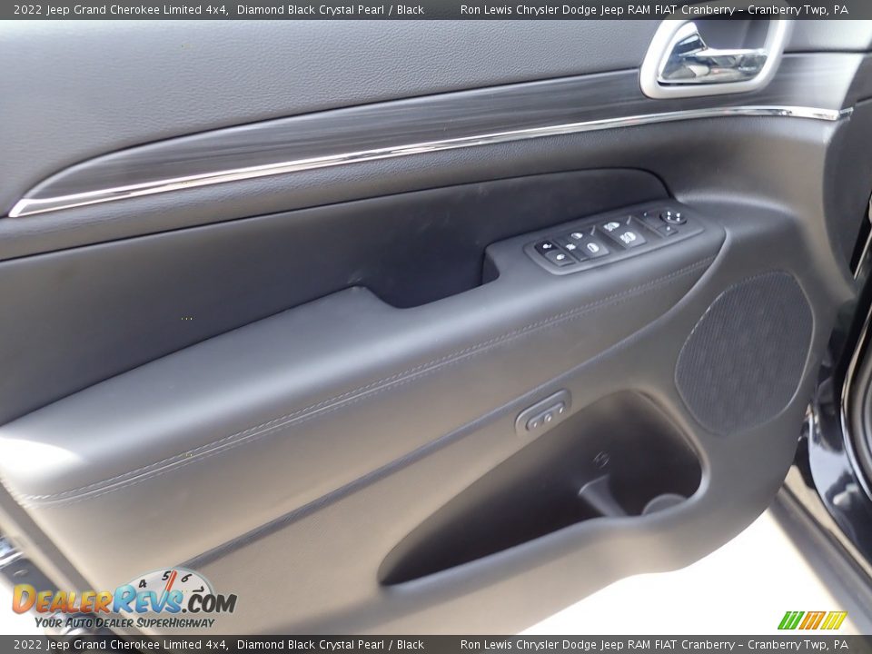 2022 Jeep Grand Cherokee Limited 4x4 Diamond Black Crystal Pearl / Black Photo #14