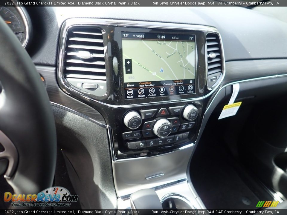 2022 Jeep Grand Cherokee Limited 4x4 Diamond Black Crystal Pearl / Black Photo #17