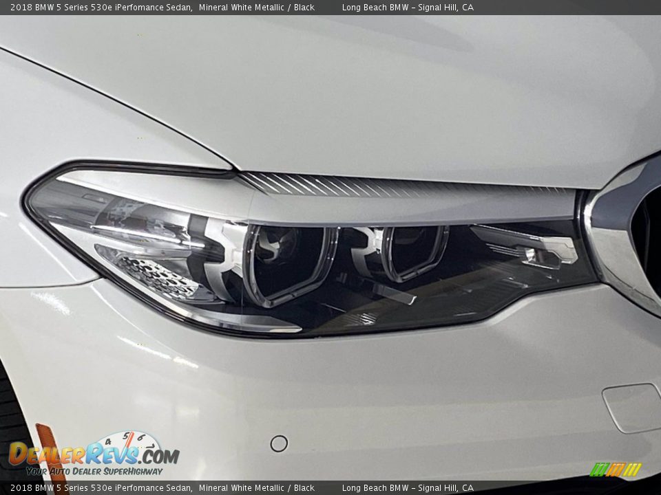 2018 BMW 5 Series 530e iPerfomance Sedan Mineral White Metallic / Black Photo #6