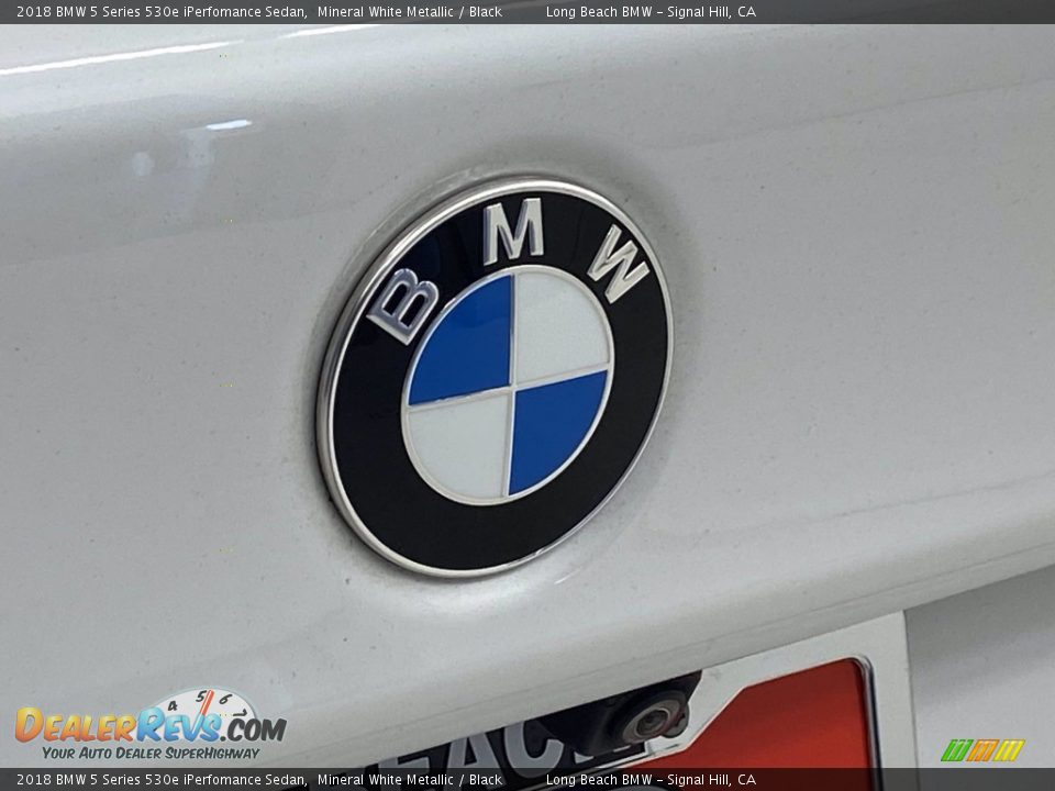 2018 BMW 5 Series 530e iPerfomance Sedan Mineral White Metallic / Black Photo #9