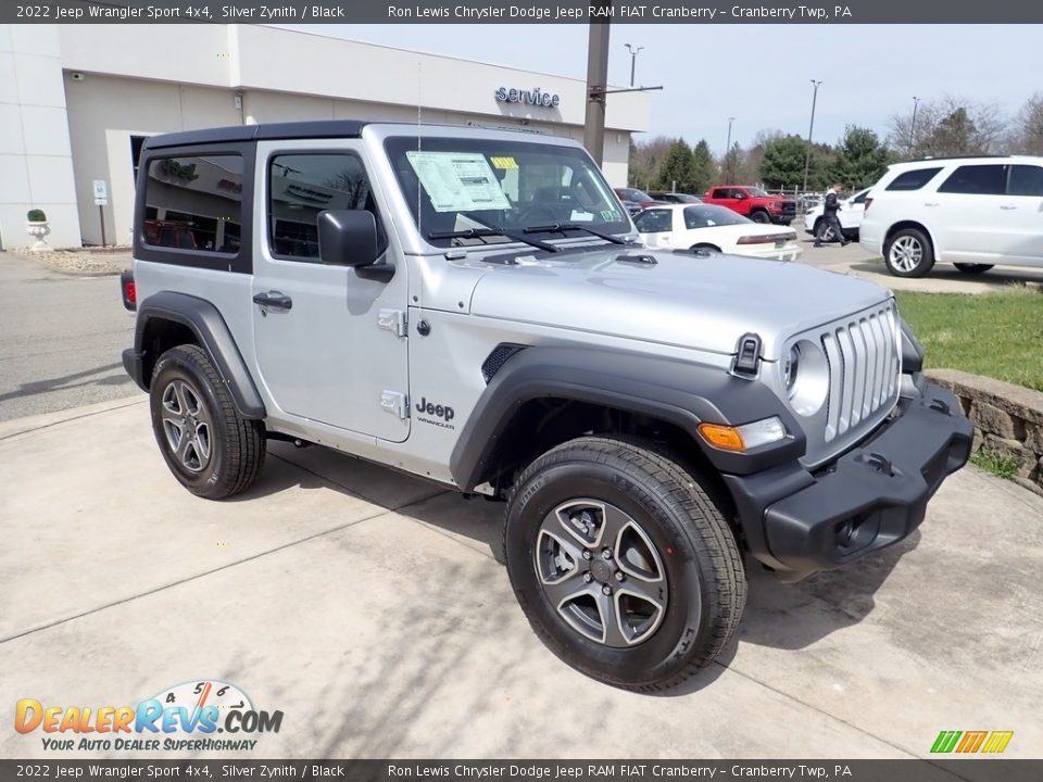 Front 3/4 View of 2022 Jeep Wrangler Sport 4x4 Photo #7