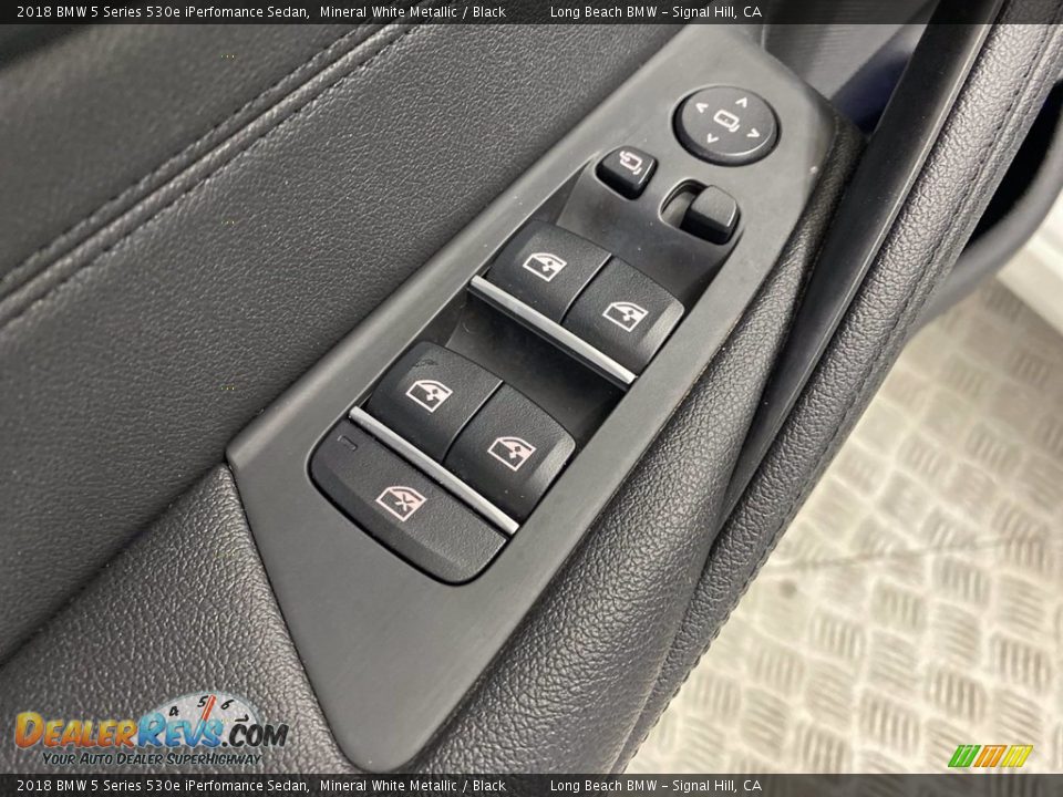2018 BMW 5 Series 530e iPerfomance Sedan Mineral White Metallic / Black Photo #13