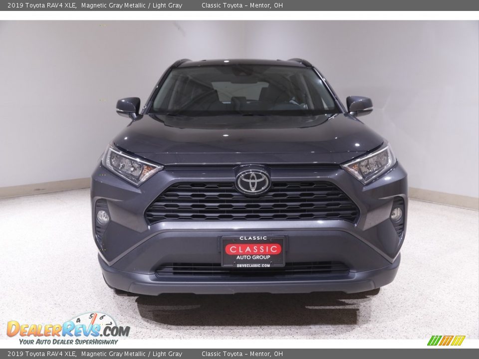 2019 Toyota RAV4 XLE Magnetic Gray Metallic / Light Gray Photo #2