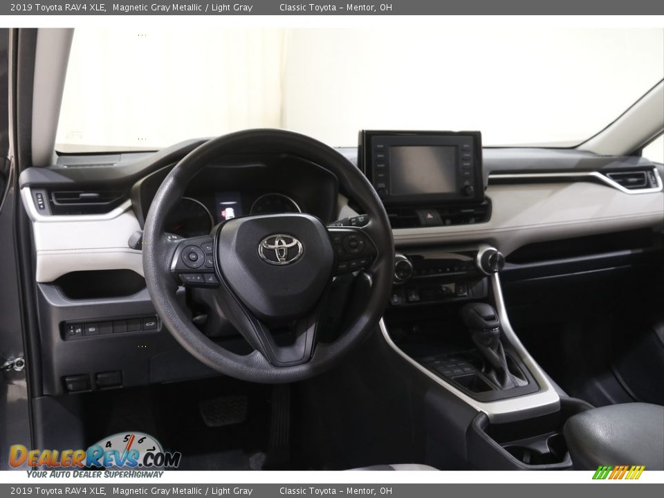 2019 Toyota RAV4 XLE Magnetic Gray Metallic / Light Gray Photo #6