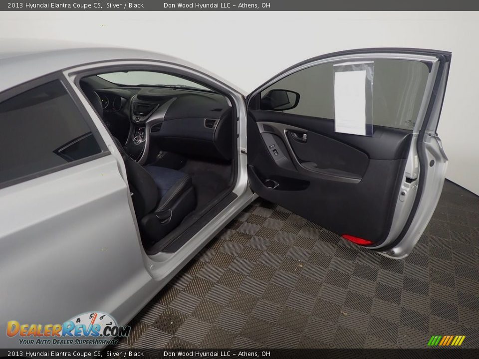 2013 Hyundai Elantra Coupe GS Silver / Black Photo #32