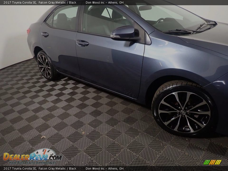 2017 Toyota Corolla SE Falcon Gray Metallic / Black Photo #4