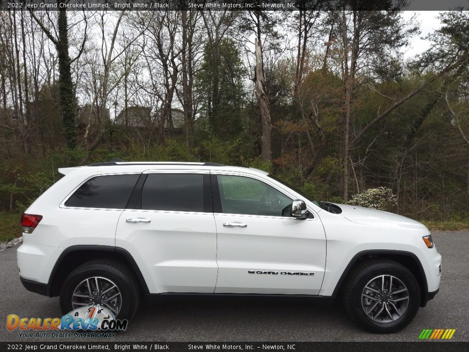 Bright White 2022 Jeep Grand Cherokee Limited Photo #5