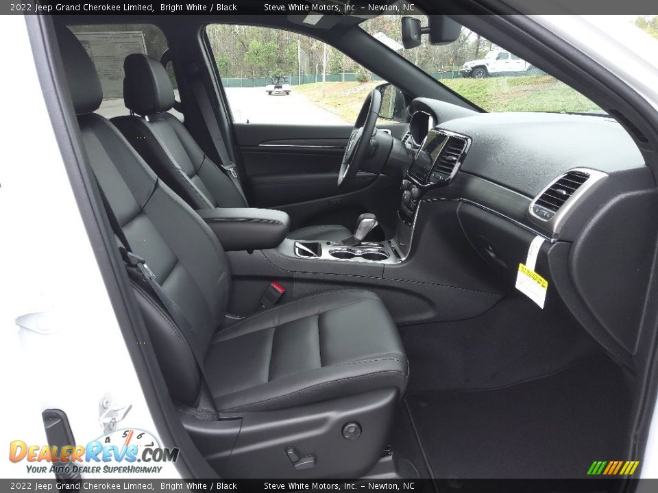 Black Interior - 2022 Jeep Grand Cherokee Limited Photo #17