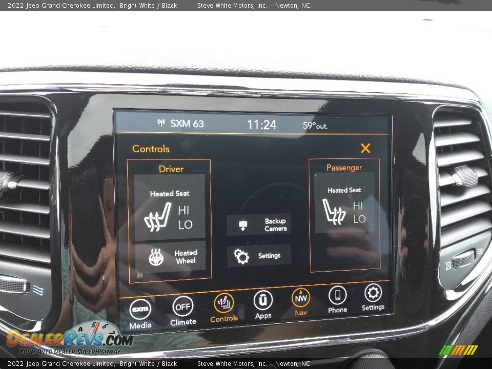Controls of 2022 Jeep Grand Cherokee Limited Photo #25