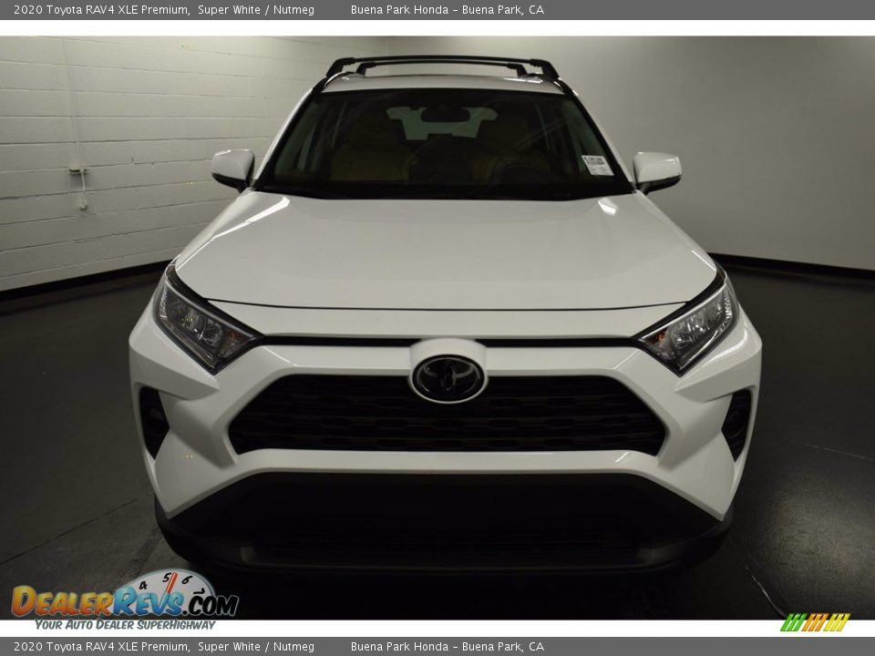 2020 Toyota RAV4 XLE Premium Super White / Nutmeg Photo #2