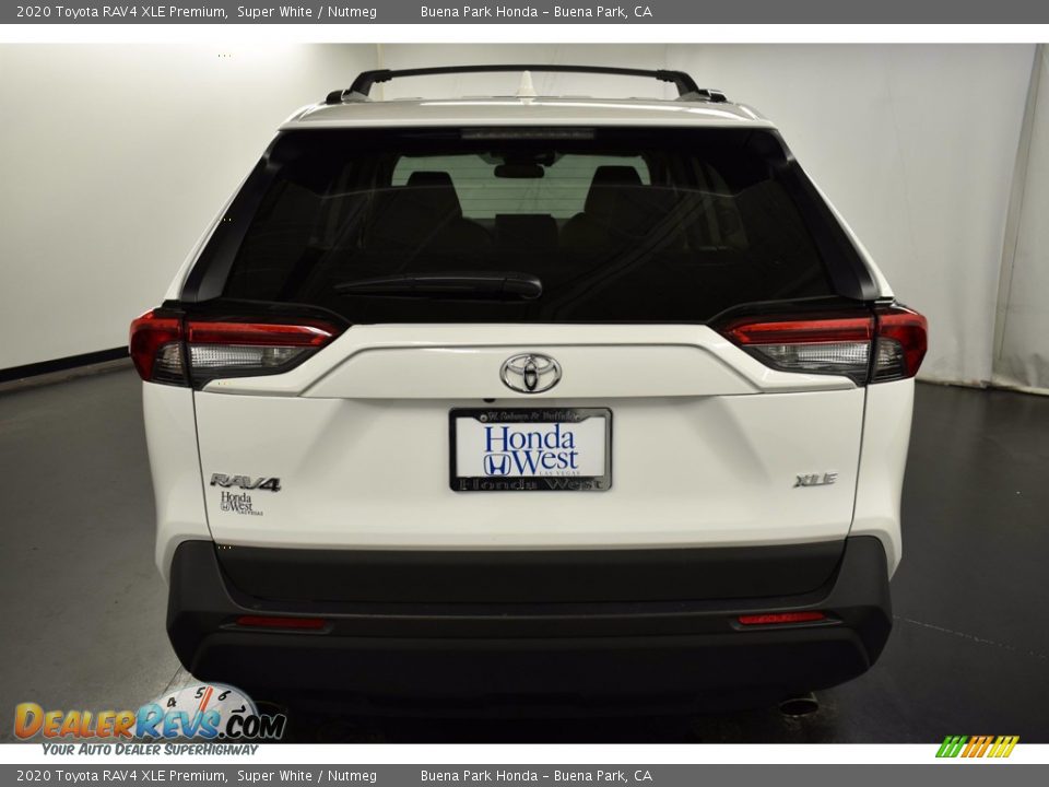 2020 Toyota RAV4 XLE Premium Super White / Nutmeg Photo #6