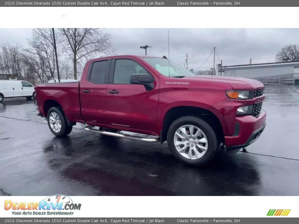 Front 3/4 View of 2020 Chevrolet Silverado 1500 Custom Double Cab 4x4 Photo #2