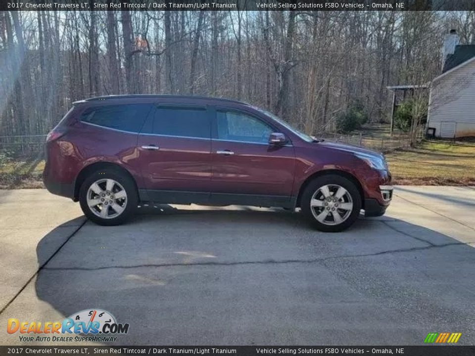 2017 Chevrolet Traverse LT Siren Red Tintcoat / Dark Titanium/Light Titanium Photo #13