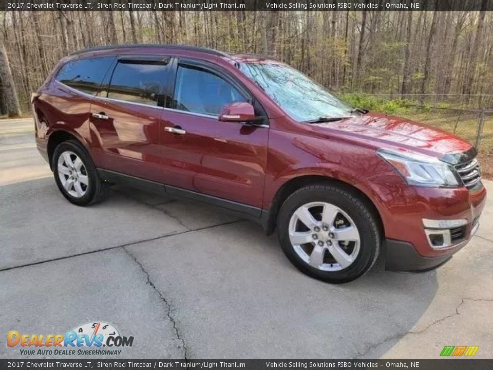 2017 Chevrolet Traverse LT Siren Red Tintcoat / Dark Titanium/Light Titanium Photo #16