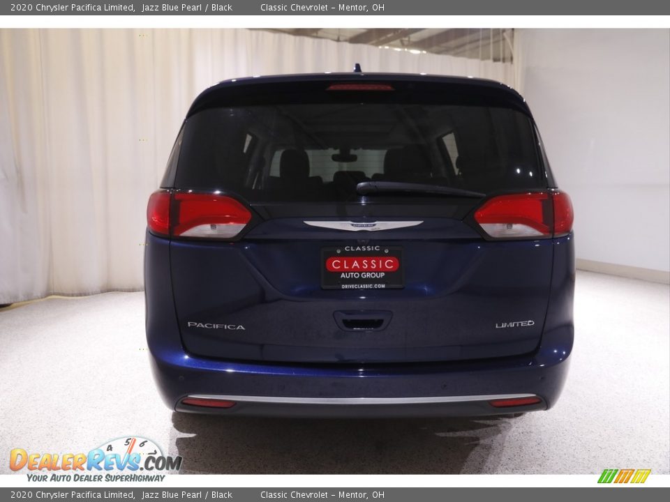 2020 Chrysler Pacifica Limited Jazz Blue Pearl / Black Photo #25