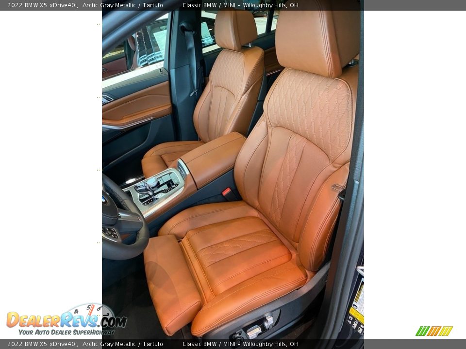 Front Seat of 2022 BMW X5 xDrive40i Photo #4