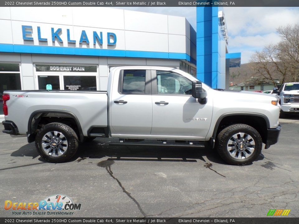 2022 Chevrolet Silverado 2500HD Custom Double Cab 4x4 Silver Ice Metallic / Jet Black Photo #2