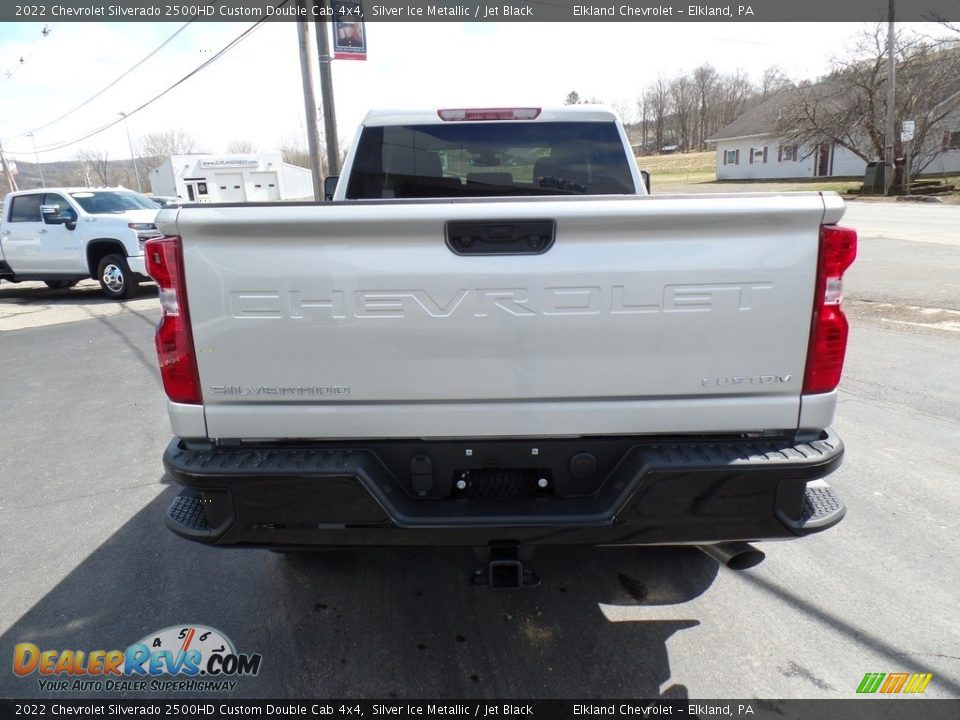 2022 Chevrolet Silverado 2500HD Custom Double Cab 4x4 Silver Ice Metallic / Jet Black Photo #5