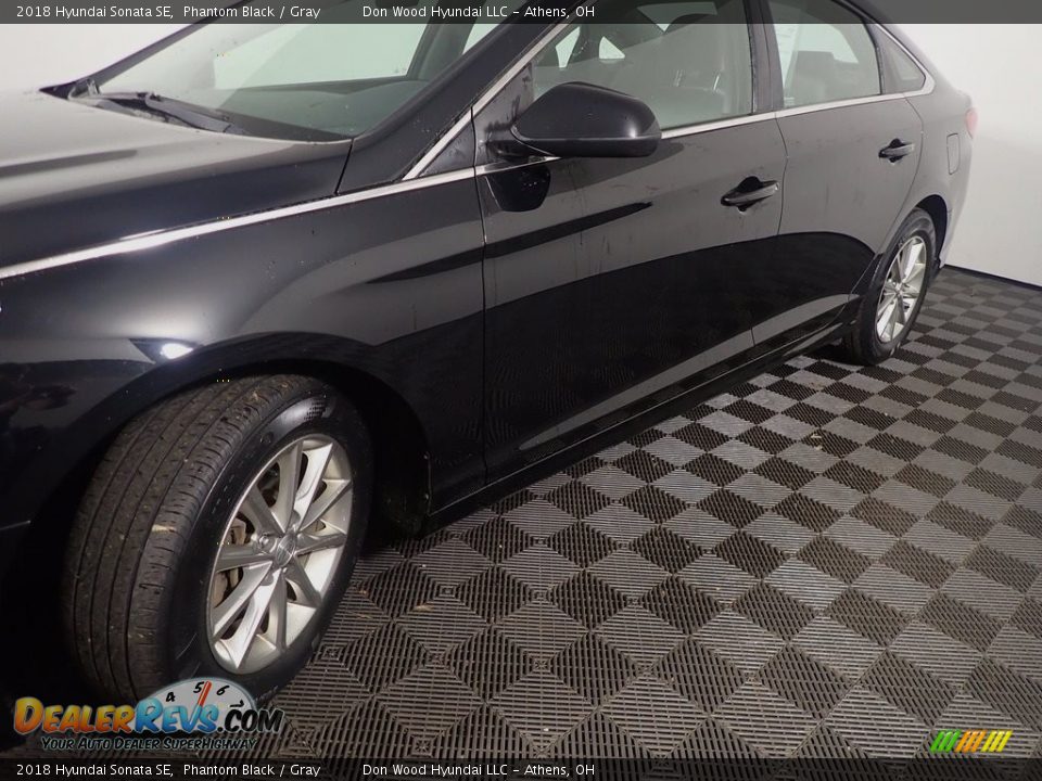2018 Hyundai Sonata SE Phantom Black / Gray Photo #10