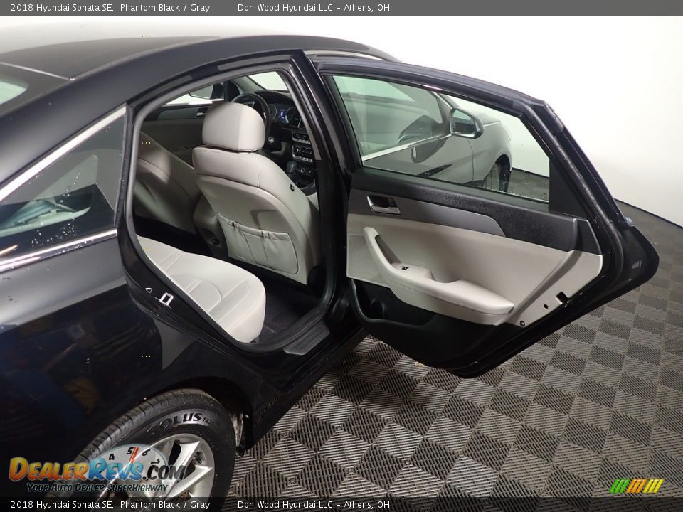 2018 Hyundai Sonata SE Phantom Black / Gray Photo #36