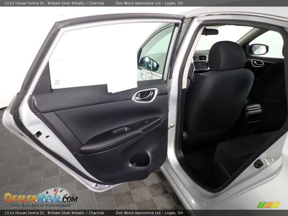 2019 Nissan Sentra SV Brilliant Silver Metallic / Charcoal Photo #25
