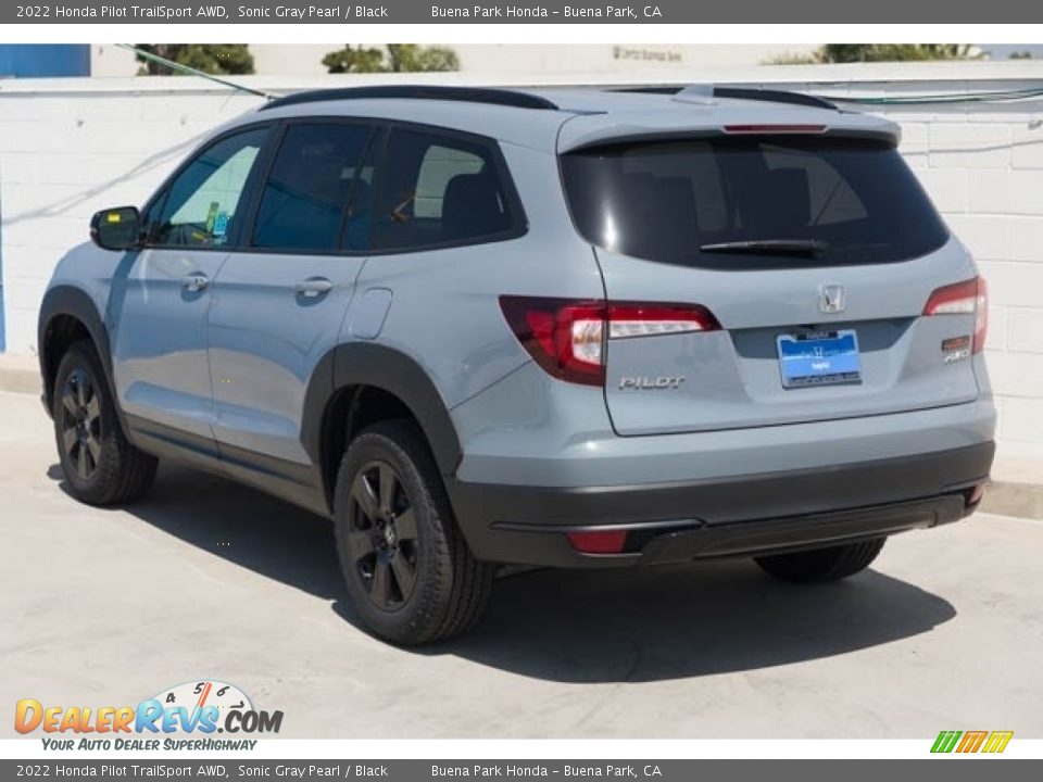 2022 Honda Pilot TrailSport AWD Sonic Gray Pearl / Black Photo #2