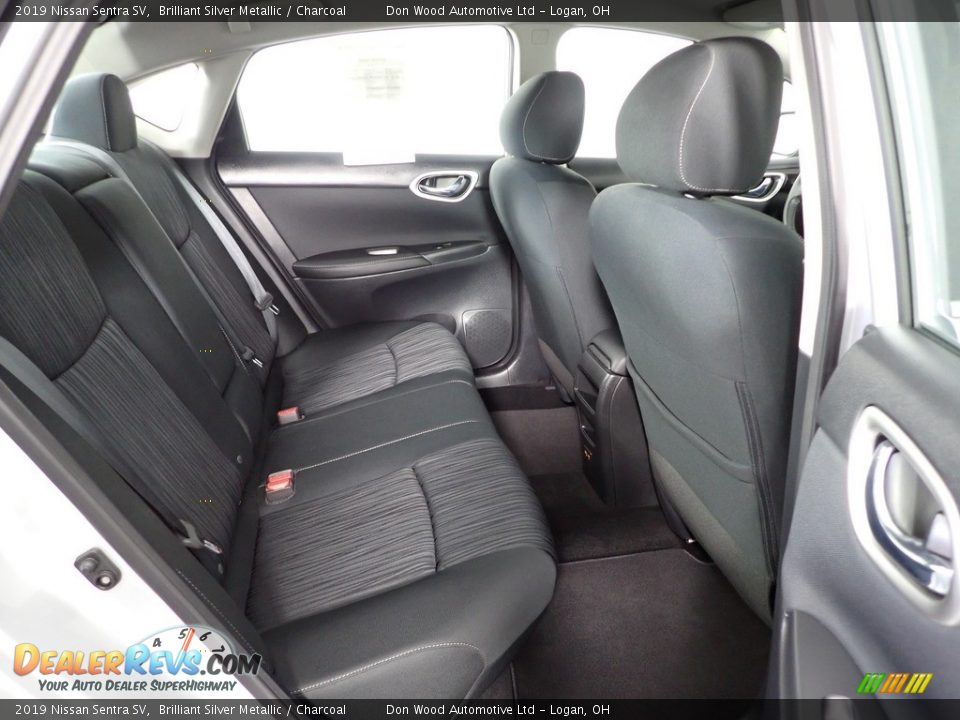 2019 Nissan Sentra SV Brilliant Silver Metallic / Charcoal Photo #31